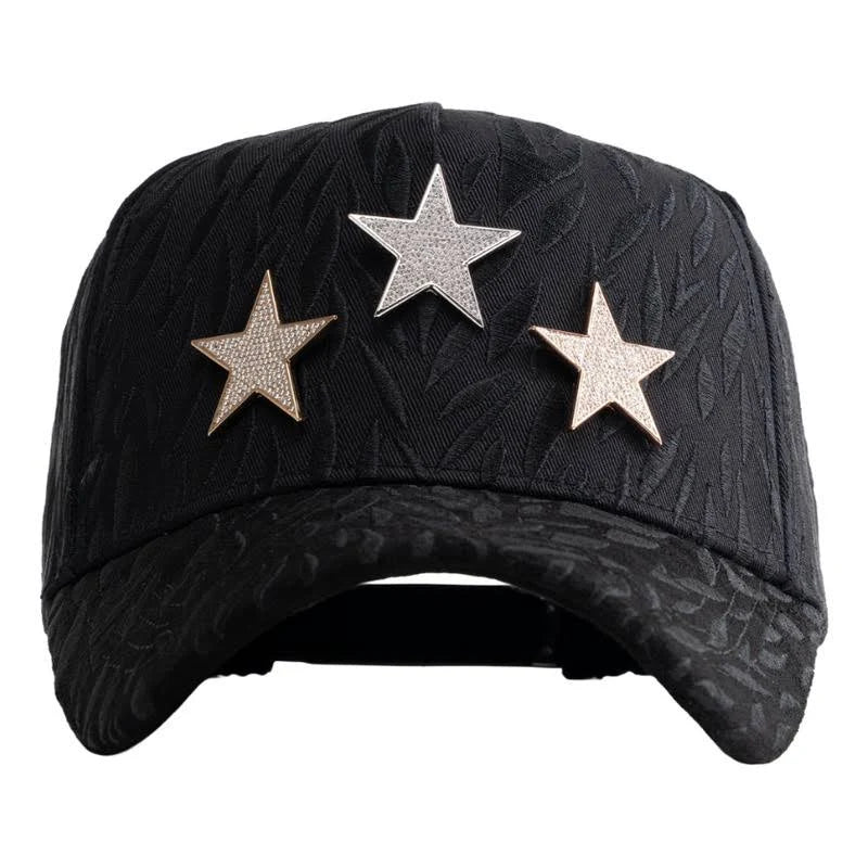 Gorra negra con textura jacquard y tres estrellas en pedrería.